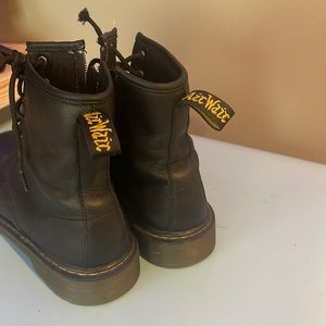 Doc Martens Womens size 7 Men’s size 6 black